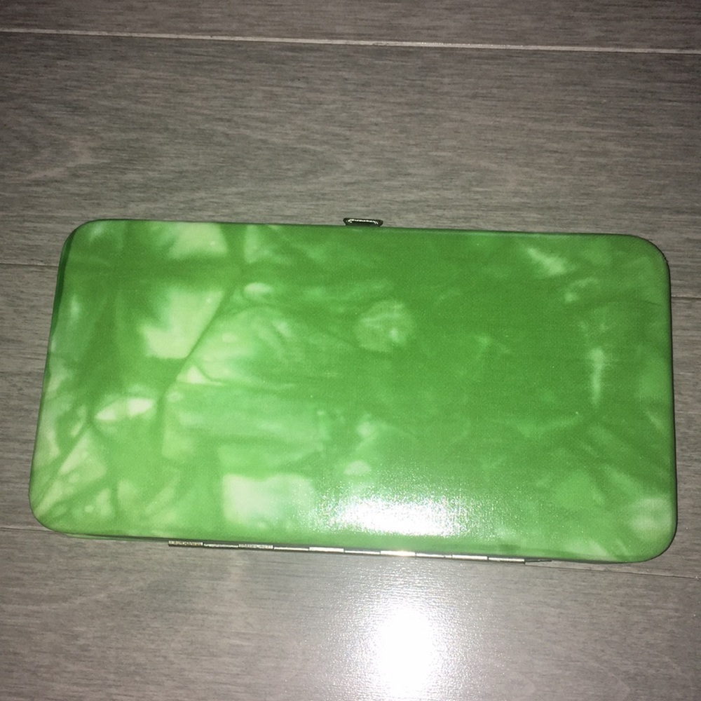 Green Wallet